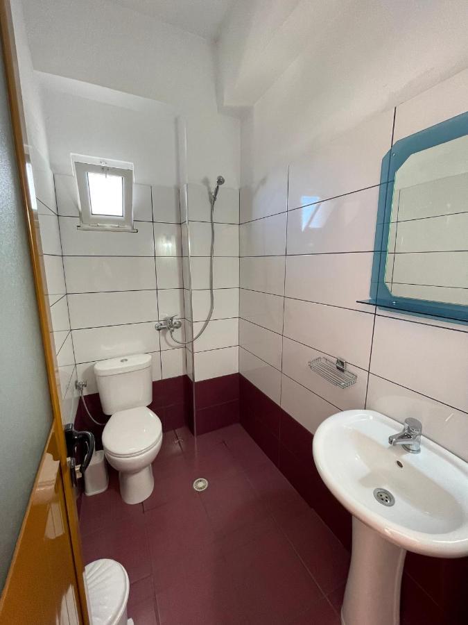 Villa Xhevdet Sarandë エクステリア 写真