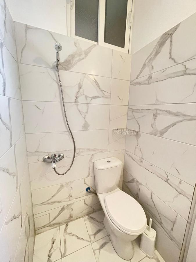 Villa Xhevdet Sarandë エクステリア 写真