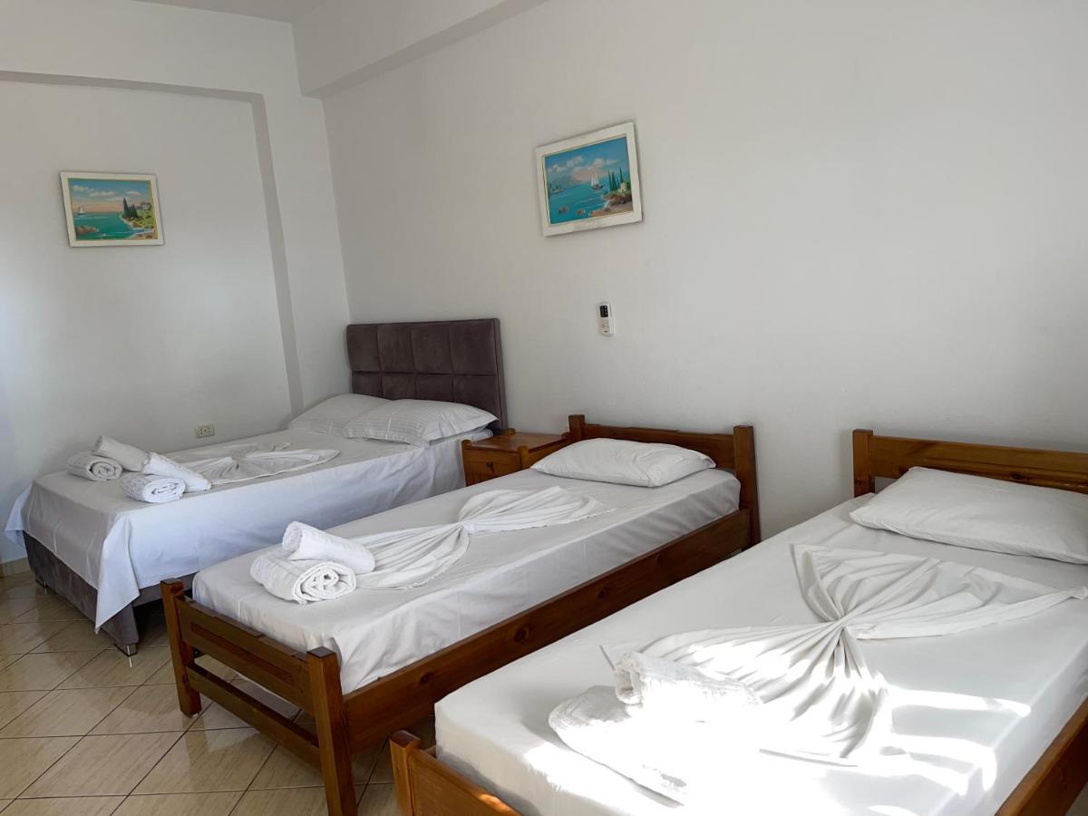 Villa Xhevdet Sarandë エクステリア 写真