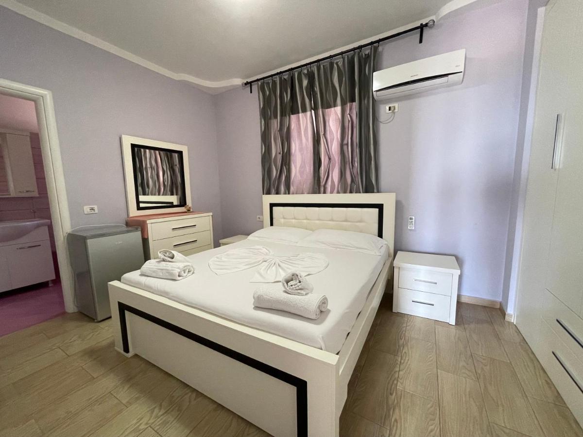 Villa Xhevdet Sarandë エクステリア 写真