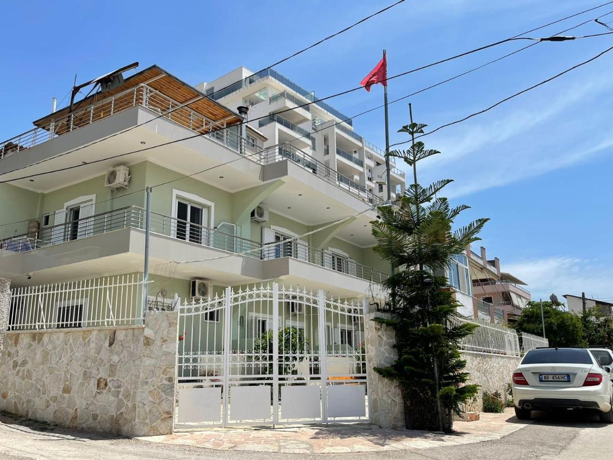 Villa Xhevdet Sarandë エクステリア 写真